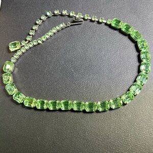 Vintage Rare Weiss Green Rhinestone Silver Tone Choker Necklace
